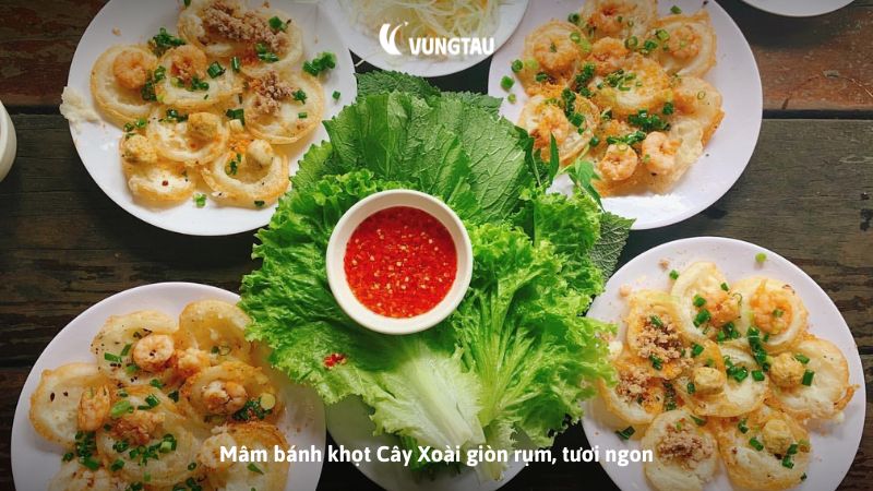 Mâm bánh khọt Cây Xoài giòn rụm, tươi ngon