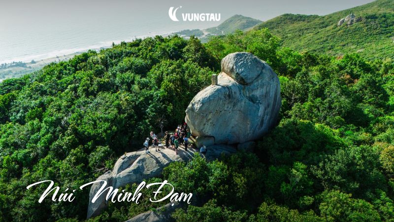 Núi Minh Đạm