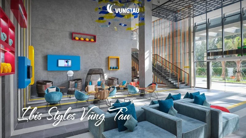 Ibis Styles - hồ bơi sân thượng 360 độ view biển