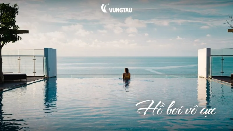 Ibis Styles - hồ bơi sân thượng 360 độ view biển