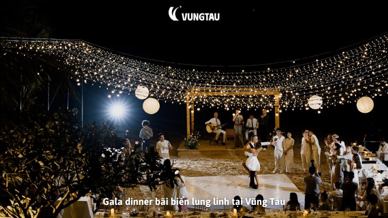 Gala dinner bãi biển lung linh do Chiêu Tour tổ chức