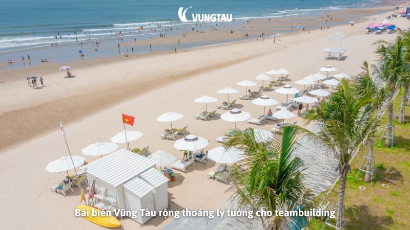 Bãi biển Vũng Tàu rộng thoáng lý tưởng cho teambuilding