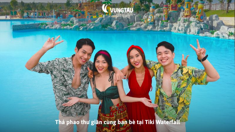 Thả phao thư giãn cùng bạn bè tại Tiki Waterfall