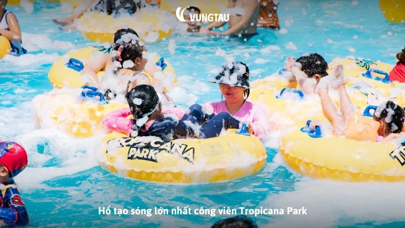 Hồ tạo sóng lớn nhất công viên Tropicana Park
