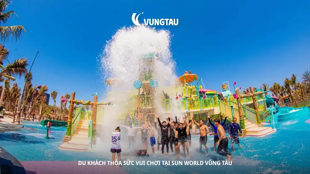 Du khách thỏa sức vui chơi tại Sun World Vũng Tàu
