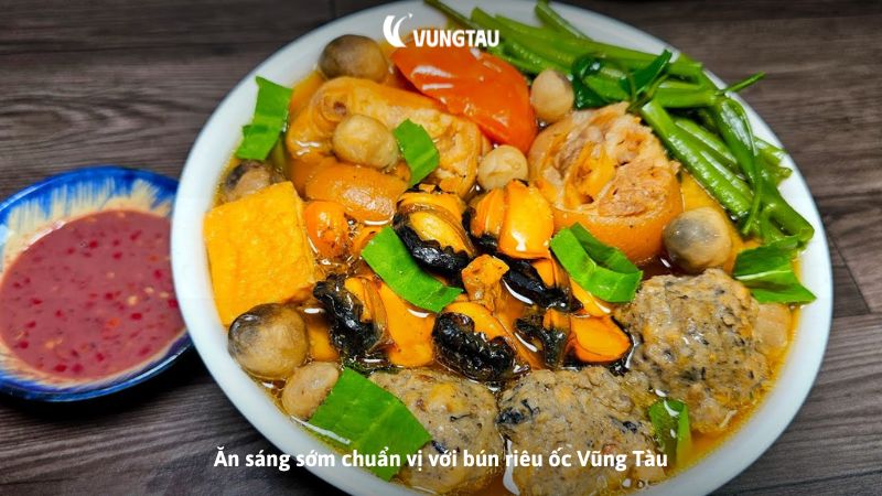 Ăn sáng sớm chuẩn vị với bún riêu ốc Vũng Tàu