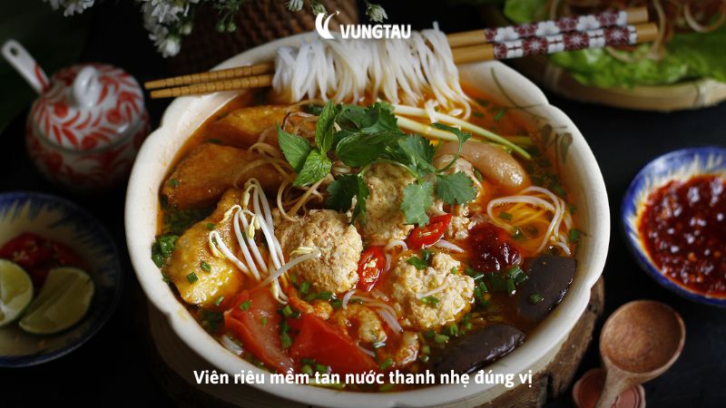 Viên riêu mềm tan nước thanh nhẹ đúng vị