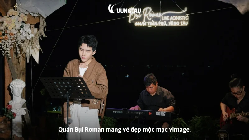 Quán Bụi Roman mang vẻ đẹp mộc mạc vintage.
