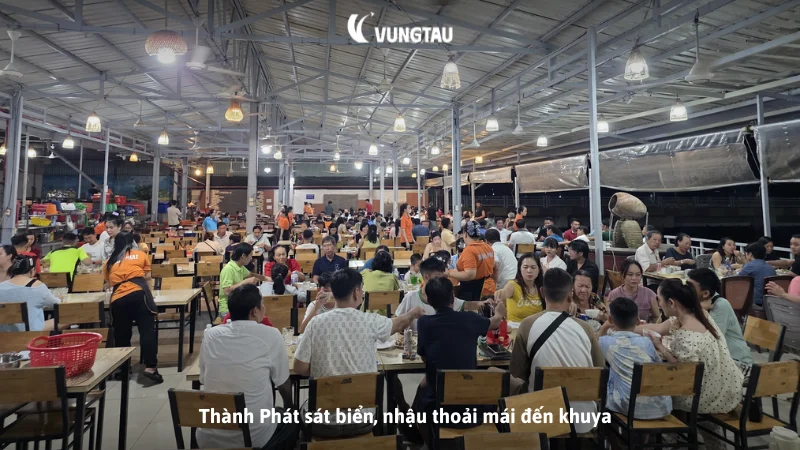 Thành Phát sát biển, nhậu thoải mái đến khuya