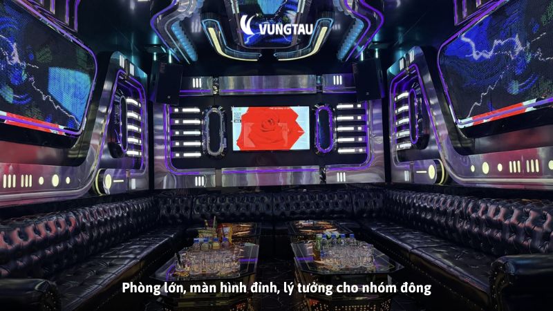 Phòng lớn, màn hình đỉnh, lý tưởng cho nhóm đông
