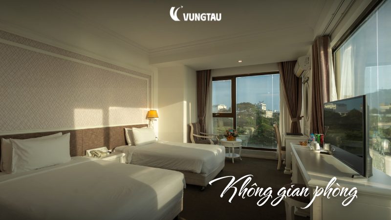 Rex Hotel có hồ bơi ngoài trời view biển