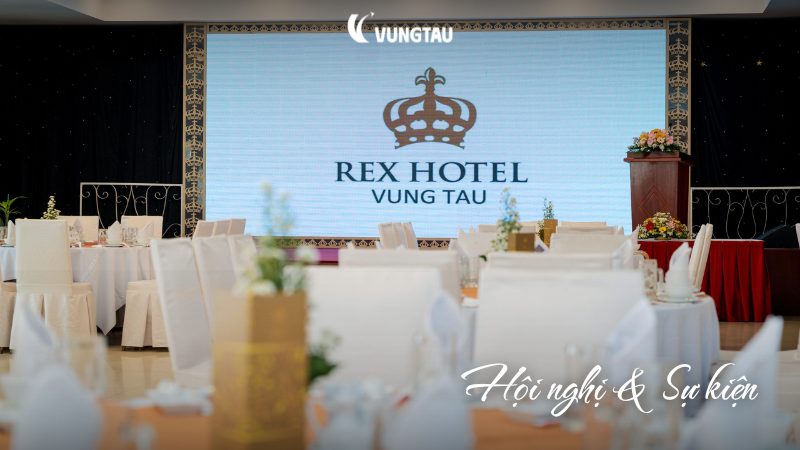 Rex Hotel có hồ bơi ngoài trời view biển
