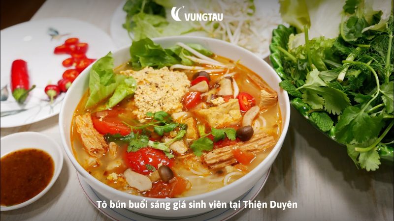 Tô bún buổi sáng giá sinh viên tại Thiện Duyên