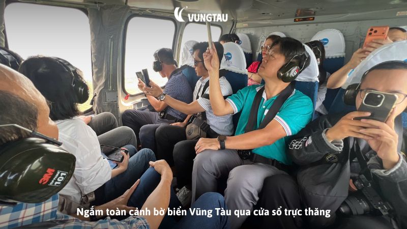 Ngắm toàn cảnh bờ biển Vũng Tàu qua cửa sổ trực thăng